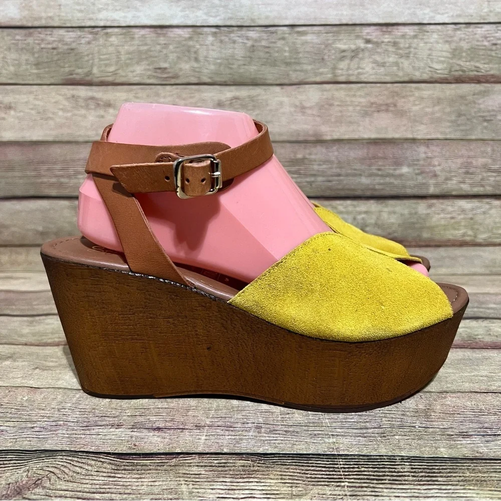 Seychelles Yellow Suede Revolve Laugh More Platform Sandals